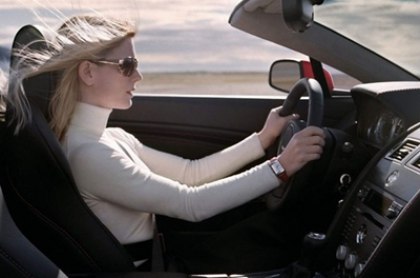 夏日炎炎 如何祛除车内多样化的异味