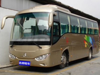 【巴士】金龙中巴37座