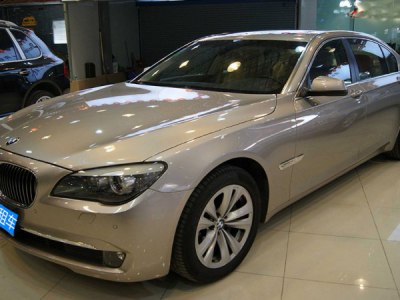 【轿车】宝马740